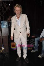 at Rohit Bal_s bday bash in Veda on 12th May 2011 (80).JPG